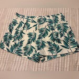 J.O.A. Leaf Print Shorts in Khaki